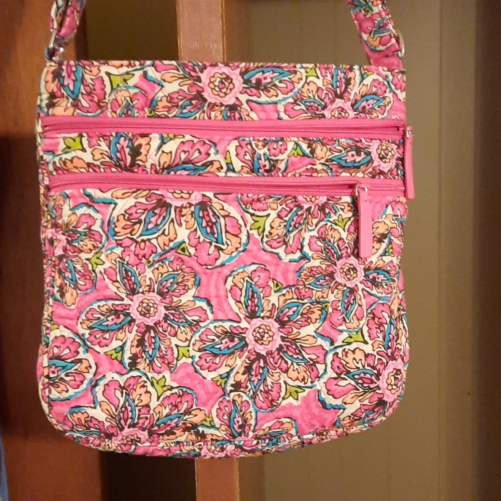 Vera Bradley Triple Zip Hipster
